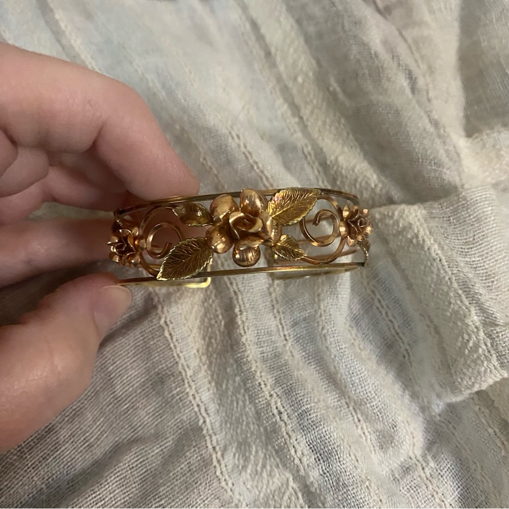 Floral bracelet vintage
